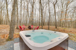 Hot Tub and Game Room Poconos Home Near Hiking